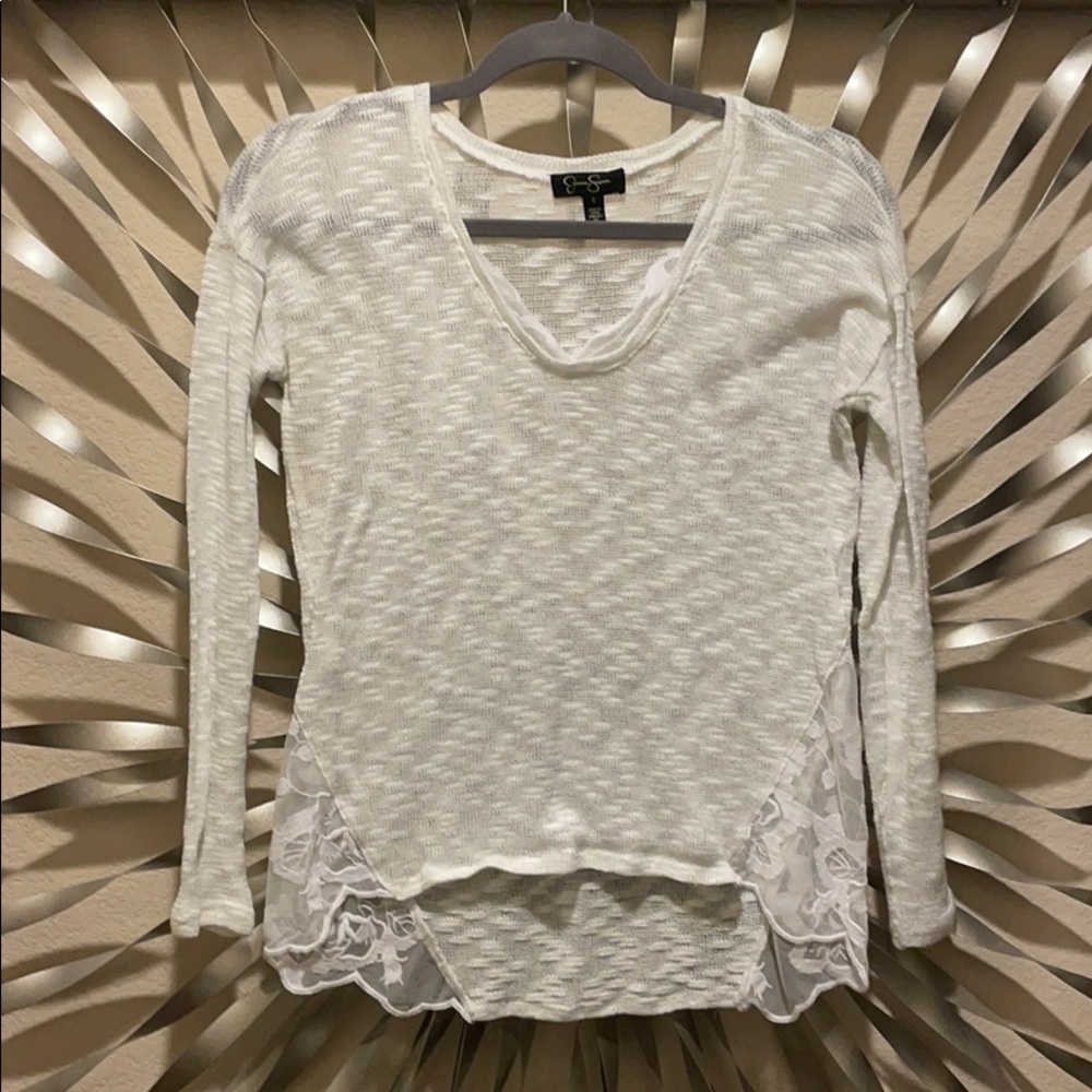 Jessica Simpson white shirt